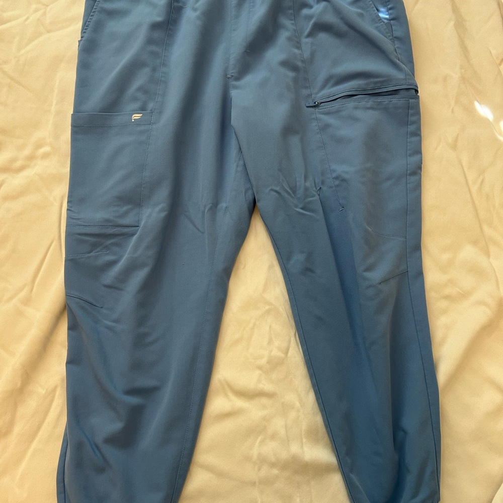 Fabletics Ceil Blue Scrub Set